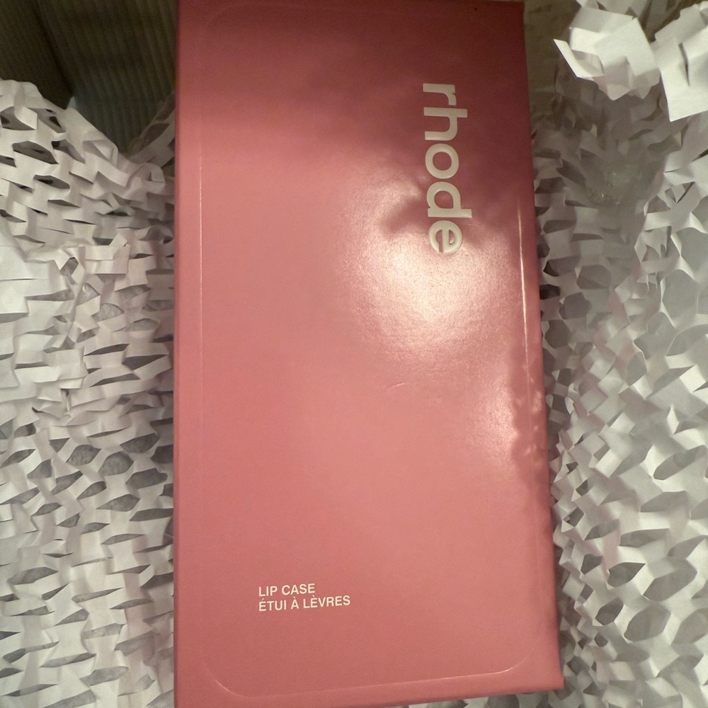 BRAND NEW, unopened, completely sold out Rhode Iipcase- ribbon. iPhone 16 pro